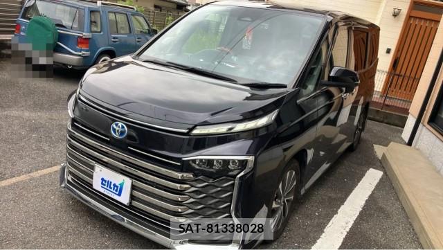 Toyota VOXY 2022-12 8281013-11