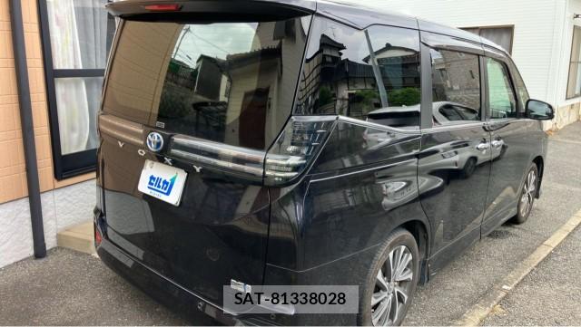 Toyota VOXY 2022-12 8281013-12