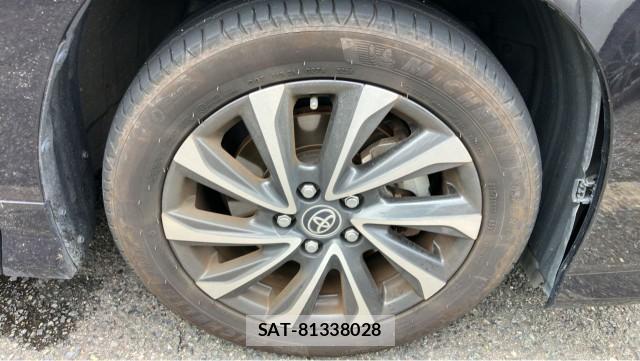 Toyota VOXY 2022-12 8281013-8