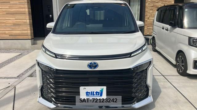 Toyota VOXY 2024-08 8281112-9