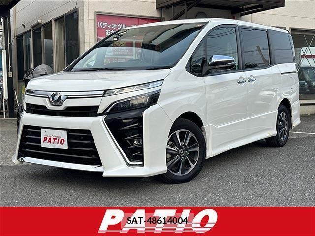 Toyota VOXY 2019-04 8281200-0