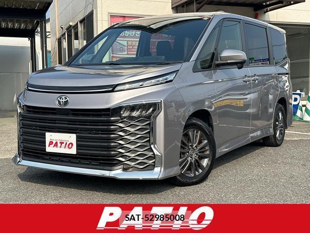 Toyota VOXY 2023-06 8281203-0