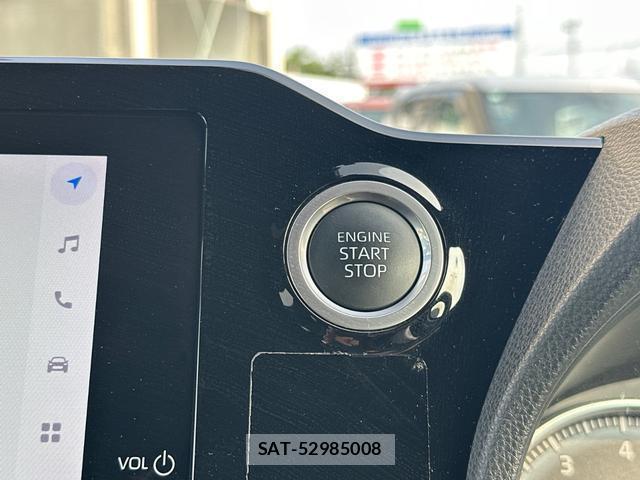Toyota VOXY 2023-06 8281203-7
