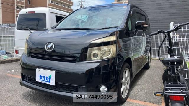 Toyota VOXY 2009-01 8281377-0