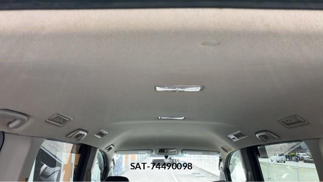 Toyota VOXY 2009-01 8281377-15