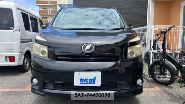 Toyota VOXY 2009-01 8281377-9