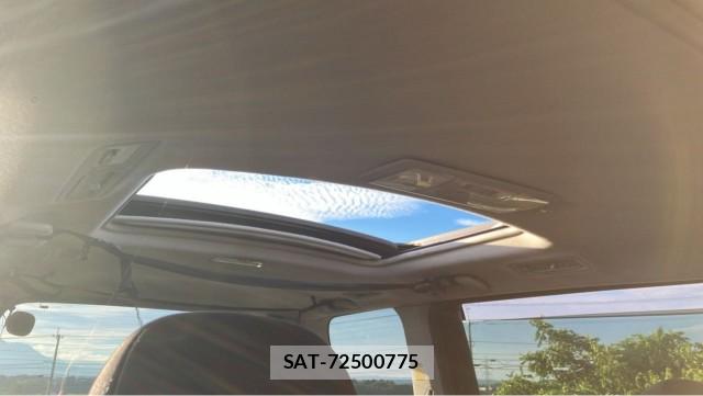 Toyota VOXY 2007-08 8281403-15