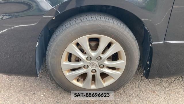 Toyota VOXY 2010-07 8281428-8
