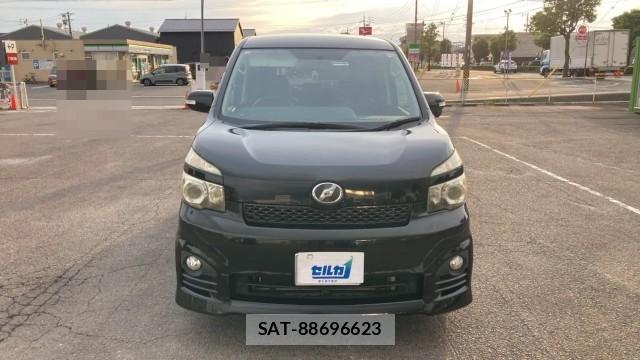 Toyota VOXY 2010-07 8281428-9