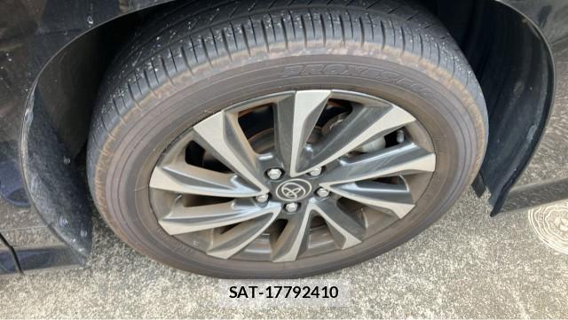 Toyota VOXY 2023-07 8281539-8