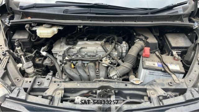 Toyota VOXY 2017-09 8281596-7
