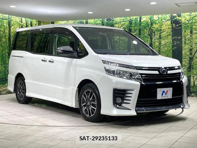 Toyota VOXY 2015-01 8281778-16