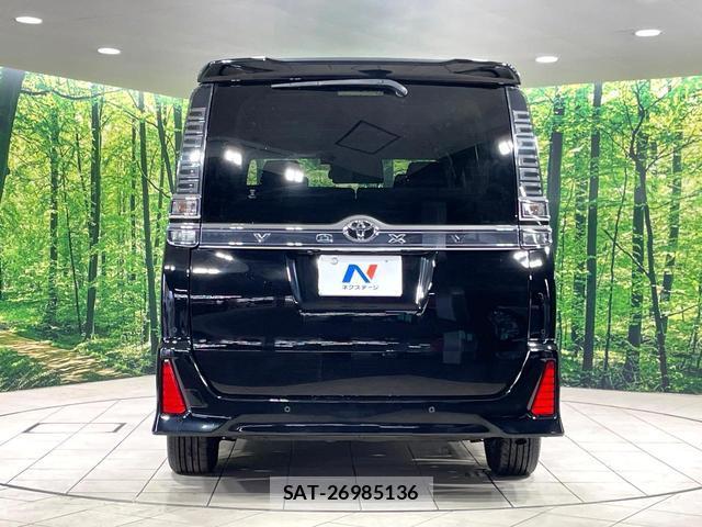 Toyota VOXY 2019-01 8281779-15