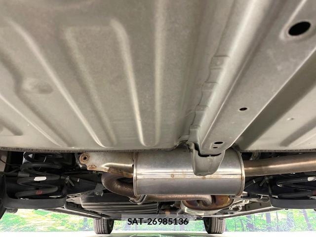 Toyota VOXY 2019-01 8281779-19
