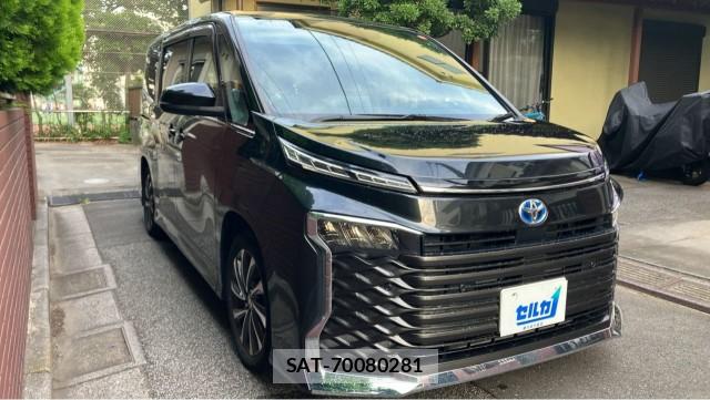Toyota VOXY 2022-12 8281815-11