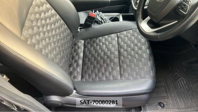 Toyota VOXY 2022-12 8281815-5