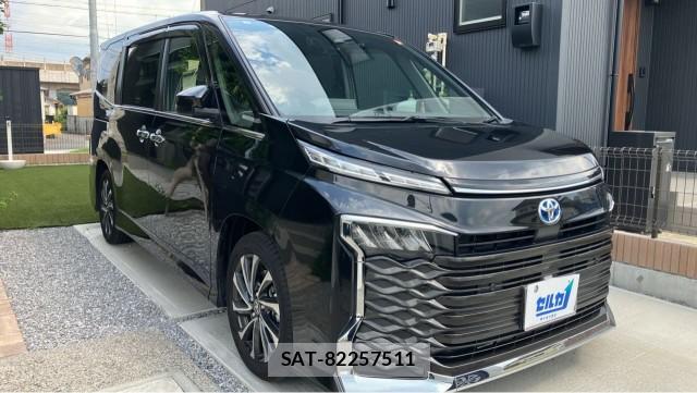 Toyota VOXY 2025-07 8281837-11
