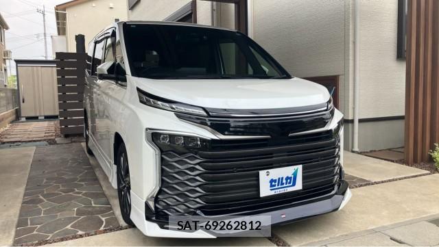 Toyota VOXY 2025-03 8281869-11