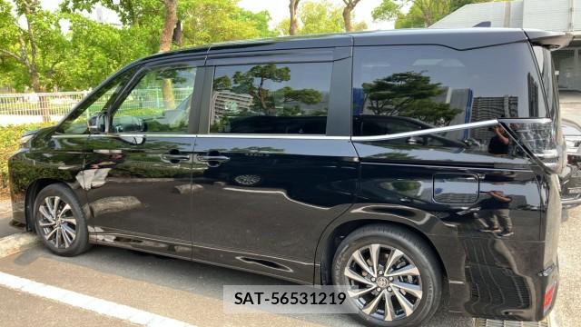 Toyota VOXY 2026-02 8281945-10