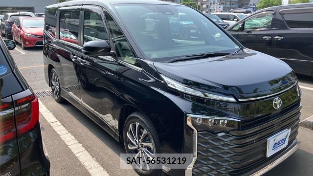 Toyota VOXY 2026-02 8281945-11
