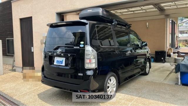Toyota VOXY 2010-07 8281964-12