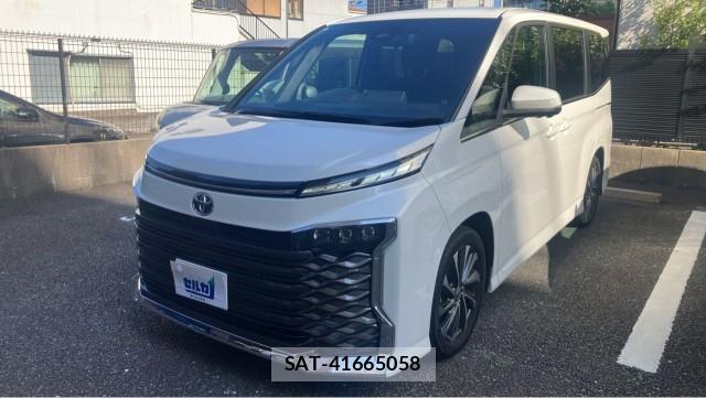 Toyota VOXY 2024-04 8282157-0