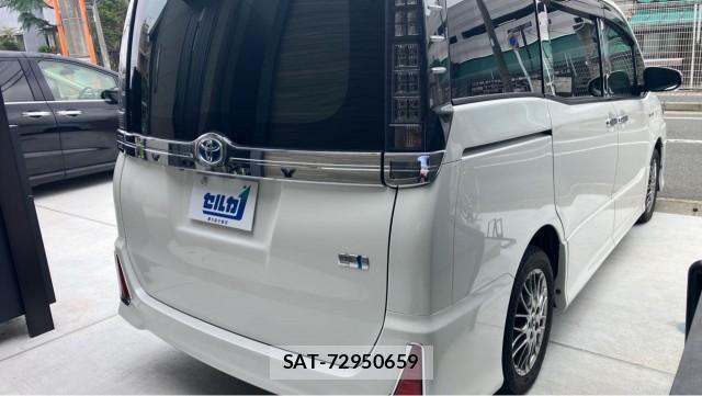 Toyota VOXY 2016-02 8282265-12