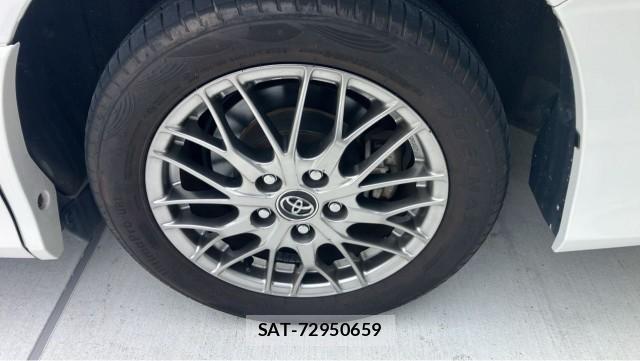 Toyota VOXY 2016-02 8282265-8