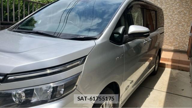 Toyota VOXY 2016-11 8282295-3