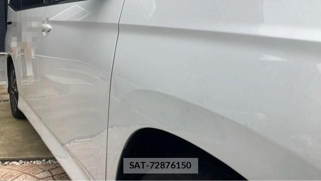 Toyota VOXY 2023-05 8282390-3
