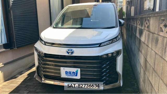 Toyota VOXY 2024-08 8282401-0