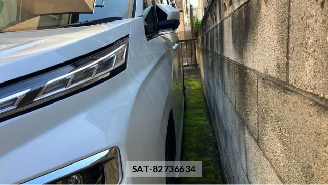 Toyota VOXY 2024-08 8282401-10