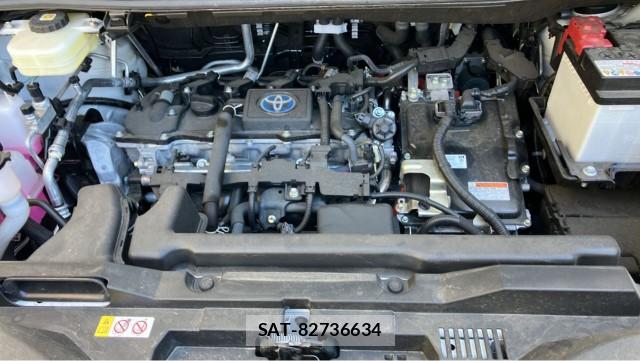 Toyota VOXY 2024-08 8282401-7