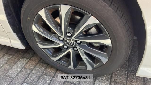 Toyota VOXY 2024-08 8282401-8
