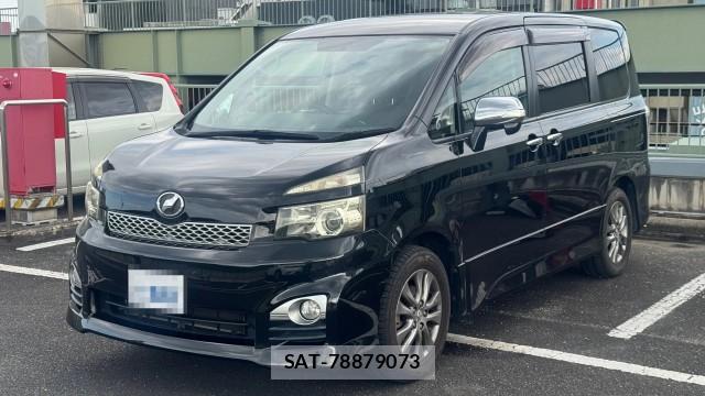 Toyota VOXY 2010-11 8282422-0