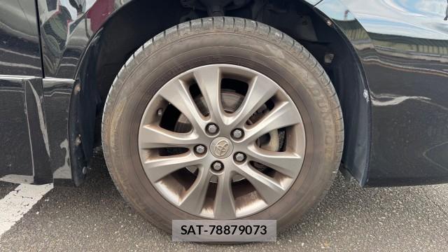 Toyota VOXY 2010-11 8282422-7