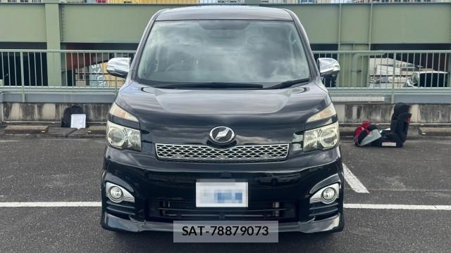 Toyota VOXY 2010-11 8282422-8