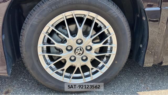 Toyota VOXY 2020-11 8282445-8