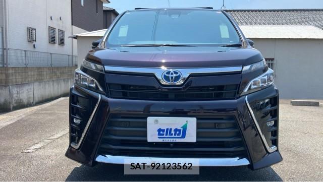 Toyota VOXY 2020-11 8282445-9