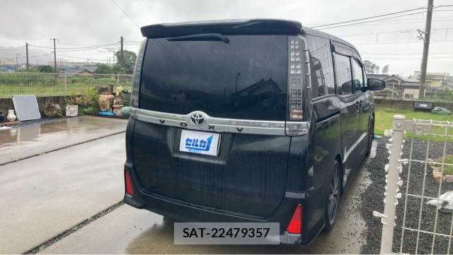Toyota VOXY 2015-08 8282495-12