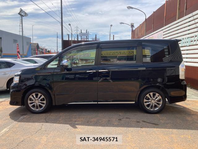 Toyota VOXY 2012-06 8282643-3