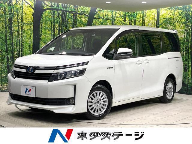 Toyota VOXY 2017-05 8282645-0