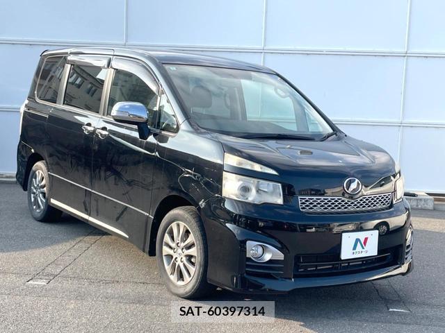Toyota VOXY 2012-01 8282702-15