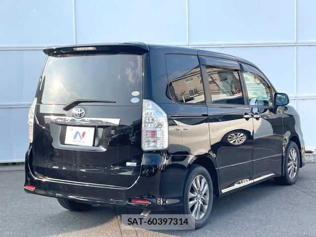 Toyota VOXY 2012-01 8282702-16