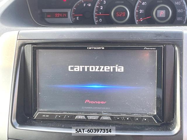 Toyota VOXY 2012-01 8282702-2