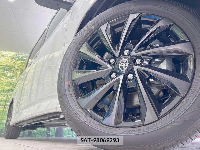 Toyota VOXY 2026-06 8282793-12