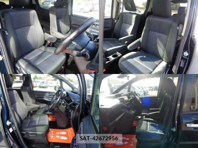 Toyota VOXY 2016-08 8282988-3