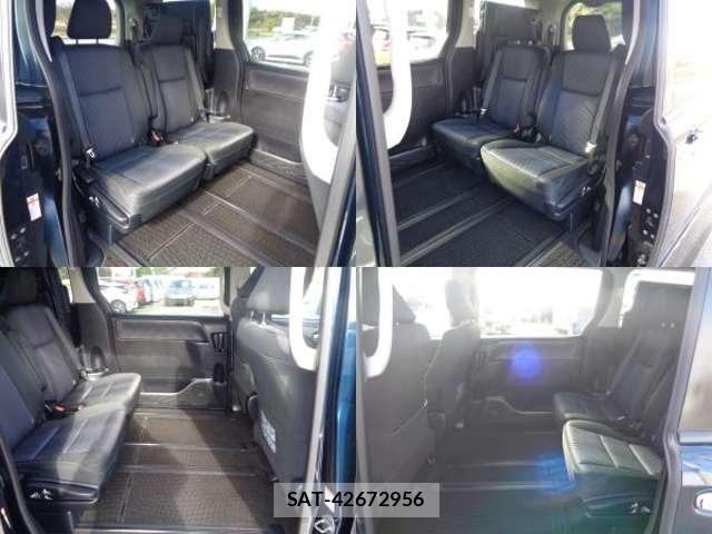 Toyota VOXY 2016-08 8282988-4