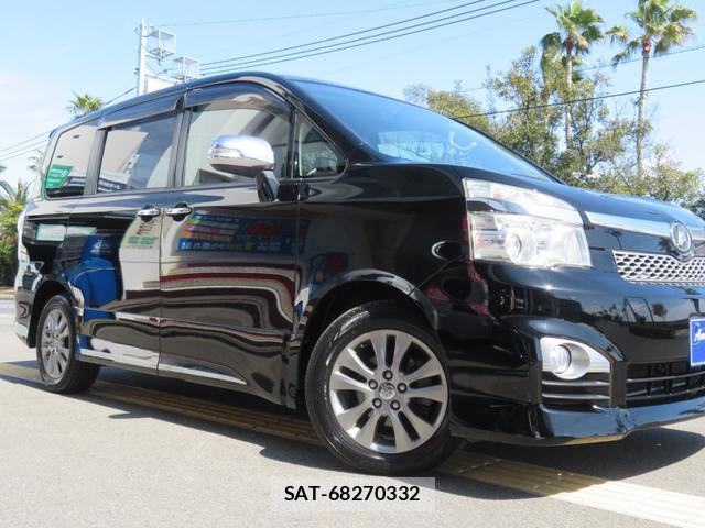 Toyota VOXY 2013-03 8282995-10