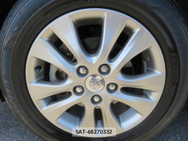 Toyota VOXY 2013-03 8282995-19